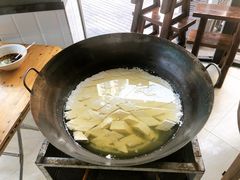-江湖黑大兔(杨家坪店)