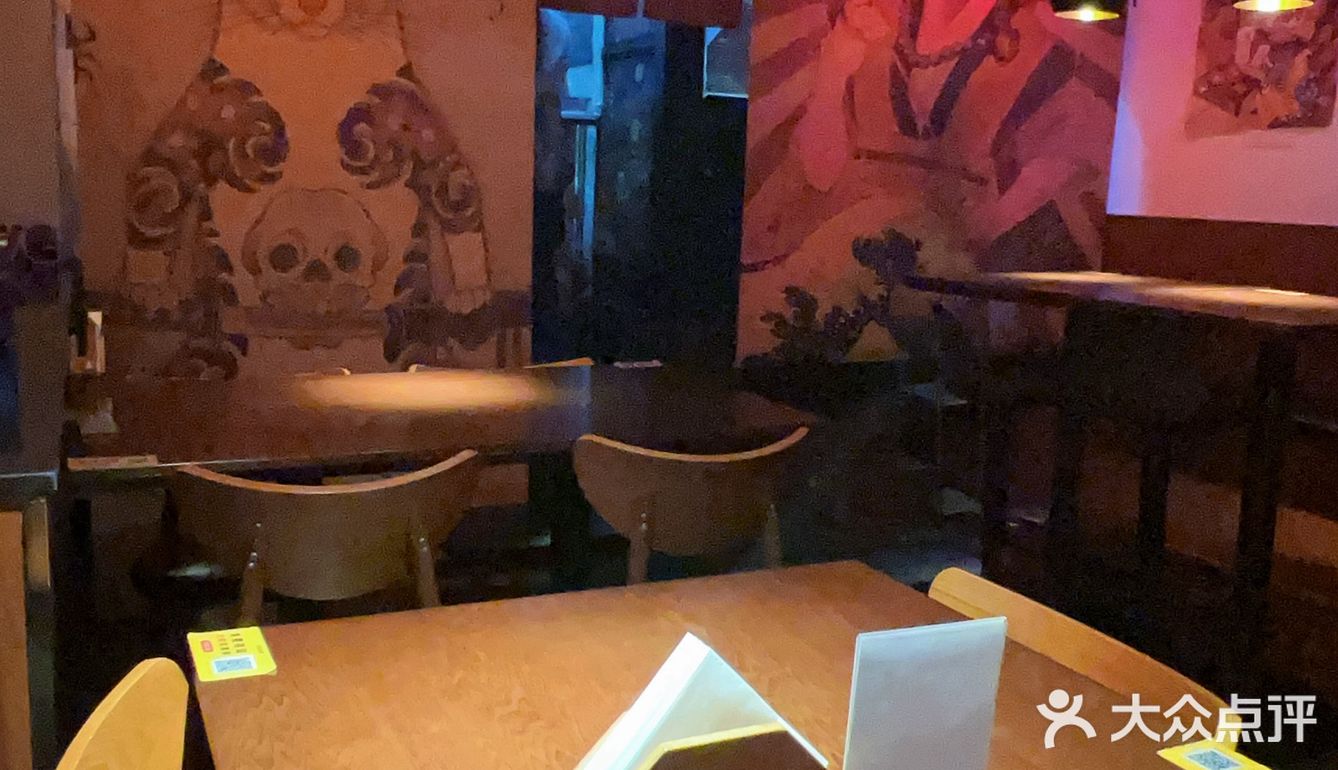 夜宵时刻  烤鸡皮串不可错过