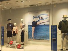 -优衣库(上海颛桥万达广场店)