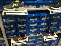 -阿迪达斯(八方汇精品优惠店)