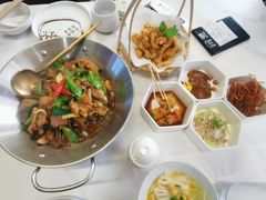 -渔语鱼新川菜Bistro(万象天地店)