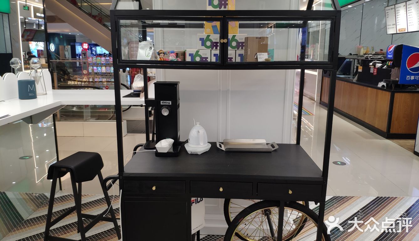 温州南门发展到如今南有公园，北有商场的便民服务举措后