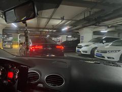 -中山公园-龙之梦停车场