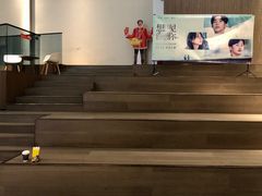 等候区-深影国际影城(学院南路店CGS中国巨幕店)