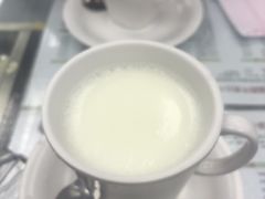 -义顺牛奶公司