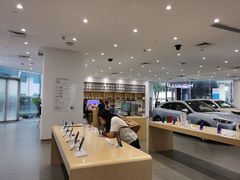 -华为授权体验店(中山公园来福士)