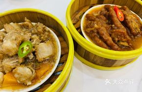 Spiced Sauce Steamed Chicken Feet