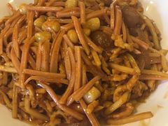 -肘子酥·天津菜·特色捞面(德云社店)