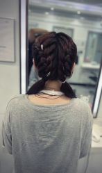 -镁连社·美联社