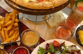 Classic Margherita Pizza