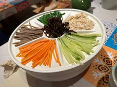 鸡丝凉米线-云海肴·汽锅鸡·云南菜(天山百盛优客店)