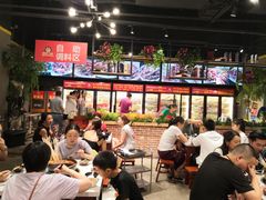 大堂-钢管厂五区小郡肝串串香(蜀都万达店)