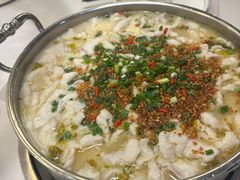 -德林酸菜鱼火锅(南丹店)
