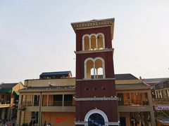-王府井奥莱临潼小镇(临潼店)