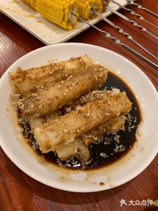 乐屋·冬天吃烤鱼·夏天来撸串 Lu's BBQ Box Hill红糖糍粑图片
