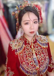 点击看大图 -爱伊人婚纱礼服美妆馆