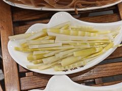 -亮欢寨酸汤鱼(沙冲路店)