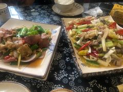 -黄桷树曹家私房菜(江与城店)