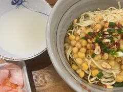 豌豆面-呼啦面馆·头牌豌杂面(爱琴海店)