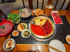 -周师兄大刀腰片火锅(解放碑总店)