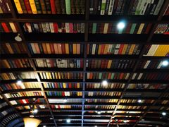 -钟书阁(松江泰晤士小镇店)