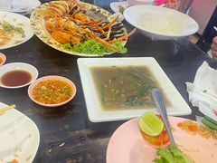 -J Daeng Seafood