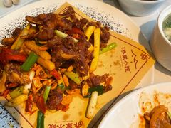 -乔家小院•非遗驴肉•本地小海鲜(滨河路店)