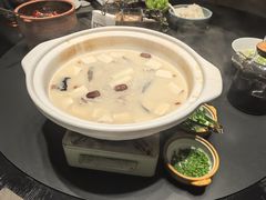 -忆江南·临江鱼馆