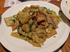 腊肉炒豆丝-黄泥岗·地道湖北菜(奥特莱斯店)