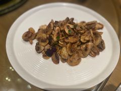 -山楂树融合菜餐厅