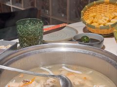 -喃喃椰·糟粕醋·椰子鸡火锅(七堡花园店)