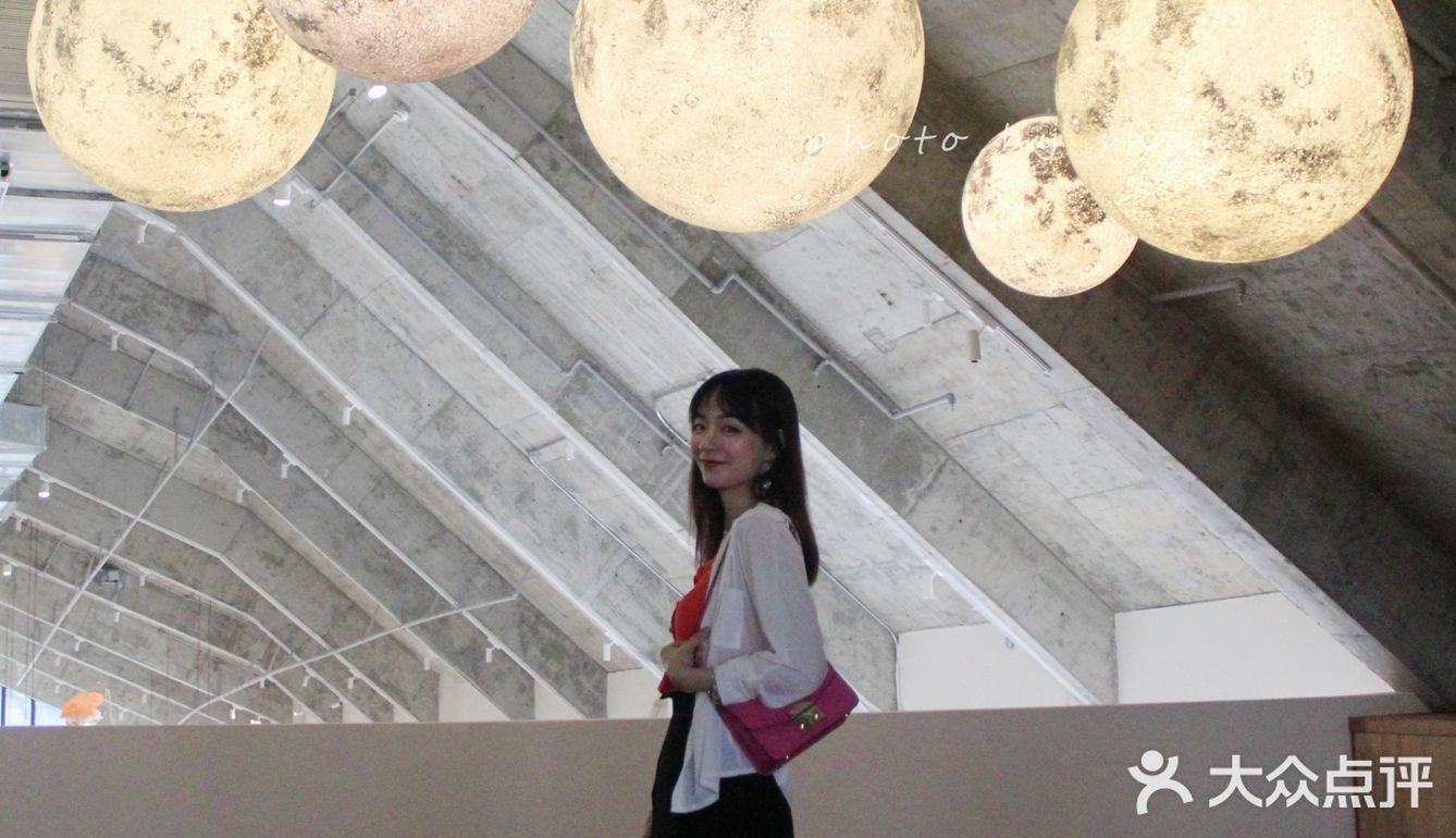 我真不是来看展🖼，只是来吃饭你敢信‼️