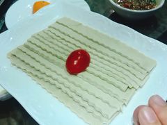 -佬土鹅肠火锅(中建大观店)