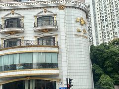 -王朝大酒店徐汇店-地面停车场