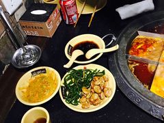 -唇辣号重庆老火锅(燕郊鑫乐汇店)