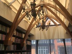 -钟书阁(松江泰晤士小镇店)