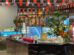 -广州万富希尔顿酒店·感趣自助餐厅·金秋蟹宴生蚝海鲜刺身