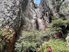 -雁荡山三折瀑景区