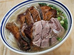-香辉食馆(新兴路店)