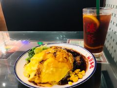 芝士滑蛋卤肉饭-港爺茶檔·茶餐厅(东晓南路店)