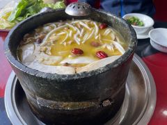 -南渝食府.墨脱石锅松茸鸡