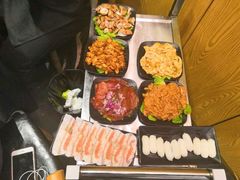 -赞酱川式烤肉(蜀都万达店)