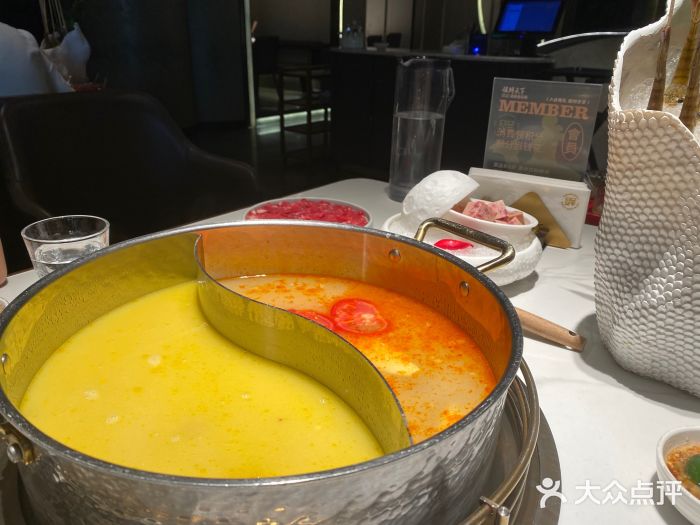 领鲜天下·焗海鲜·花胶鸡(天目里店)图片