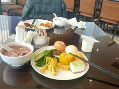 -无锡鼎尚皇冠酒店