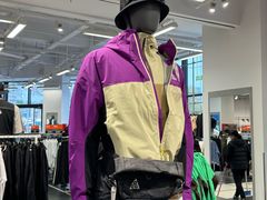 -NIKE上海青浦优选体验店