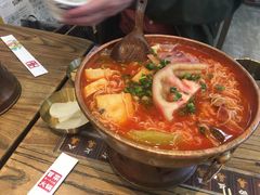 -成都你六姐·牛肉冒菜(上海环宇荟店)
