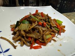 -神仙钵湘香土菜馆(光华路店)