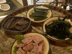 -王婆乔鲜鱼自助火锅(蜀汉路店)