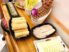 -鲜入围煮花胶鸡海鲜火锅