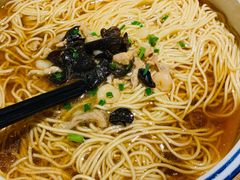 -吴越荣记苏州菜·松鼠桂鱼100%活鱼现做(斜塘老街店)